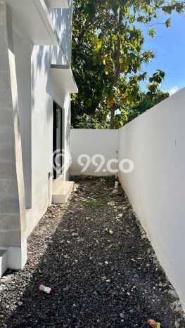 Rumah Luas Asri 3 KT Siap Pakai di Mumbul Badung Rumah Luas Asri 3 KT Siap Pakai di Mumbul Badung