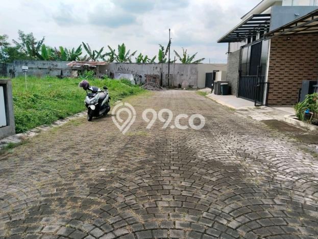 Dijual Cepat Rumah Bagus Siap Huni LB 190m2 di Mertoyudan, Magelang Dijual Cepat Rumah Bagus Siap Huni LB 190m2 di Mertoyudan, Magelang