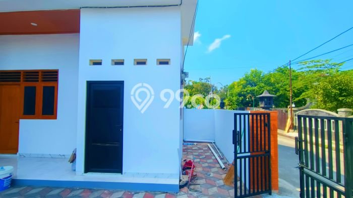 Rumah Kost untuk Dijual di Condong Catur Punya 8 Kamar Rumah Kost untuk Dijual di Condong Catur Punya 8 Kamar
