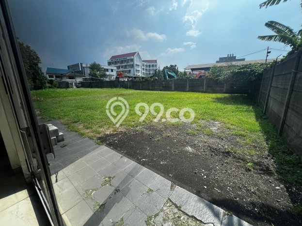 Disewakan Komersial di Kawasan Ramai Gatot Subroto Luas 800m2 Disewakan Komersial di Kawasan Ramai Gatot Subroto Luas 800m2