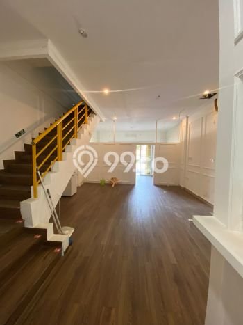 LOKASI PREMIUM! Ruko Kawasan BSD, Luas 140m², Akses Mainroad LOKASI PREMIUM! Ruko Kawasan BSD, Luas 140m², Akses Mainroad