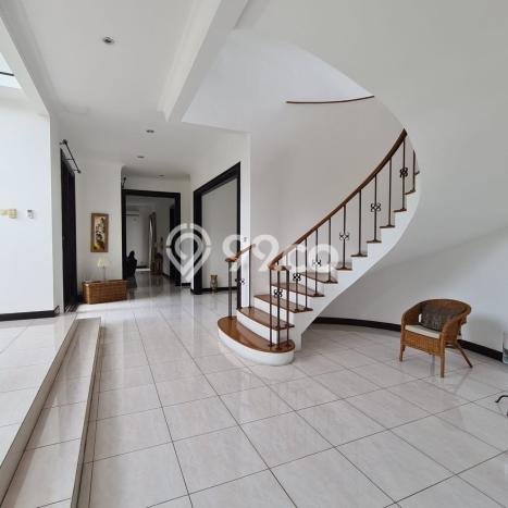 Rumah Elit Modern Siap Huni di Pondok Indah Jakarta Selatan Rumah Elit Modern Siap Huni di Pondok Indah Jakarta Selatan