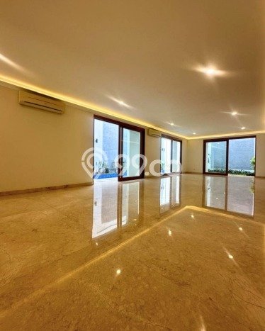 Dijual Rumah Mewah Megah Dengan View Eksklusif di Pondok Indah, Jakarta Selatan Dijual Rumah Mewah Megah Dengan View Eksklusif di Pondok Indah, Jakarta Selatan