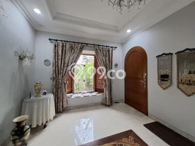 Rumah Luxury Modern Tanpa Renovasi di Pondok Indah Jakarta Selatan Rumah Luxury Modern Tanpa Renovasi di Pondok Indah Jakarta Selatan