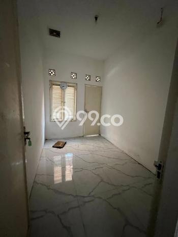 DREAM HOME! Rumah area Tanjung Barat, 4 KT, Free Banjir, LT 185m2m² LB 240m2m² DREAM HOME! Rumah area Tanjung Barat, 4 KT, Free Banjir, LT 185m2m² LB 240m2m²