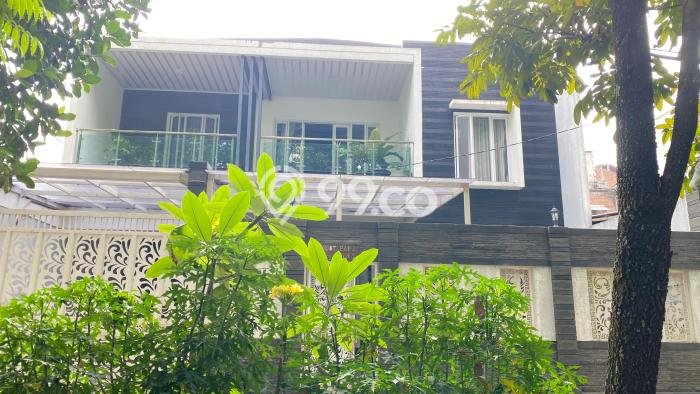 HARGA SPESIAL! Rumah Modern di Cilengkrang, Bandung, Luas 250m² LB 450m² Bisa Nego! HARGA SPESIAL! Rumah Modern di Cilengkrang, Bandung, Luas 250m² LB 450m² Bisa Nego!