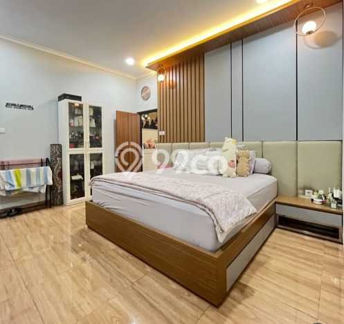 Hunian Elit LB 256m2 Siap Pakai Desain Elegan di Legenda Wisata, Bogor Hunian Elit LB 256m2 Siap Pakai Desain Elegan di Legenda Wisata, Bogor