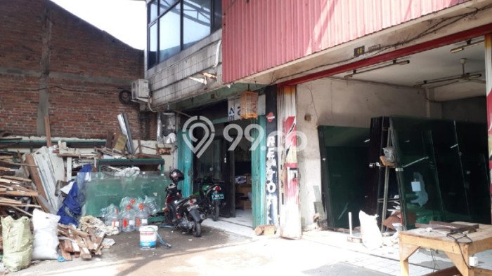 Unit Ruko Dijual di Rungkut Surabaya Luas Tanah 225m2, Luas Bangunan 400m2 Unit Ruko Dijual di Rungkut Surabaya Luas Tanah 225m2, Luas Bangunan 400m2