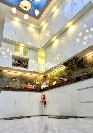 Dijual Rumah Premium dengan Fasilitas Sekitar Komplit di Rungkut, Surabaya Dijual Rumah Premium dengan Fasilitas Sekitar Komplit di Rungkut, Surabaya
