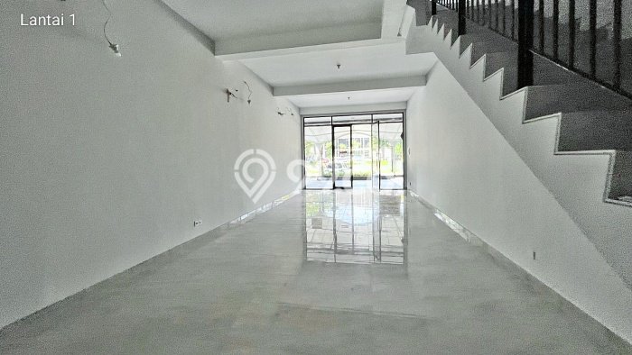 Ruko Premium di Mulyorejo, Luas 255m2m², Jalan Utama, Tingkat Keramaian Tinggi Ruko Premium di Mulyorejo, Luas 255m2m², Jalan Utama, Tingkat Keramaian Tinggi