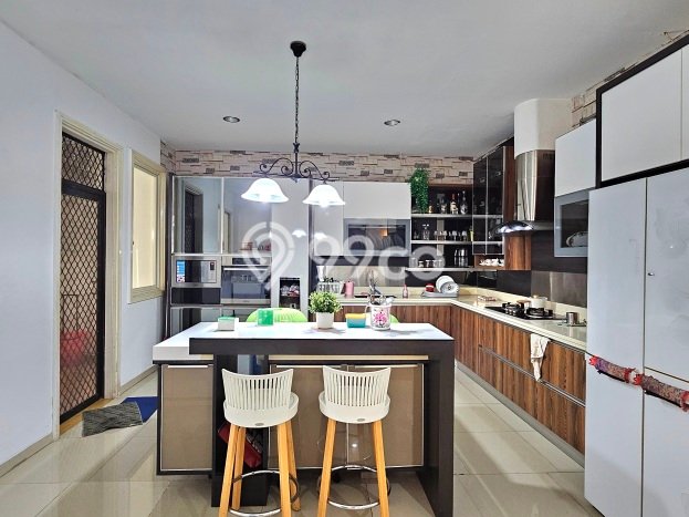Rumah Elit Modern Tanpa Renovasi di Alam Sutera Tangerang Rumah Elit Modern Tanpa Renovasi di Alam Sutera Tangerang