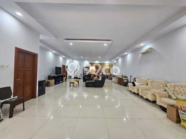 Hunian Mewah LB 300m2 Siap Pakai Desain Elegan di Villa Melati Mas, Tangerang Selatan Hunian Mewah LB 300m2 Siap Pakai Desain Elegan di Villa Melati Mas, Tangerang Selatan