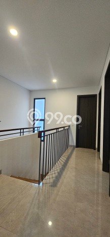Ready to Use! Premium House LT 128m2 Desain Elegan di BSD City Ready to Use! Premium House LT 128m2 Desain Elegan di BSD City