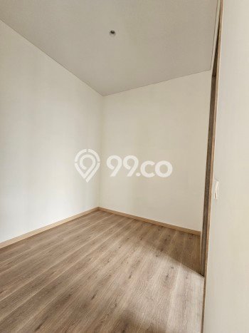 Disewakan Rumah Nyaman LT 381m2 / LB 445m2 di BSD City, Tangerang Disewakan Rumah Nyaman LT 381m2 / LB 445m2 di BSD City, Tangerang