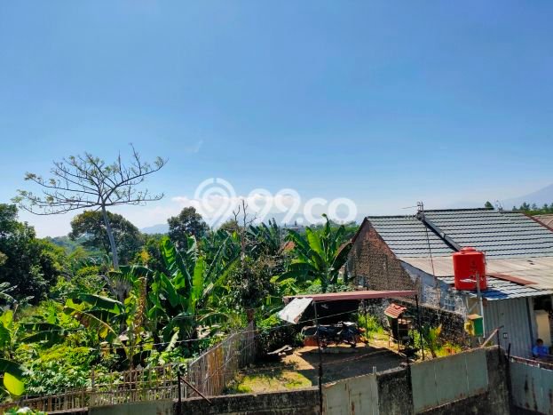 Gudang di Cipaku, Luas 300m², Jalan Utama, Lokasi Ramai Gudang di Cipaku, Luas 300m², Jalan Utama, Lokasi Ramai