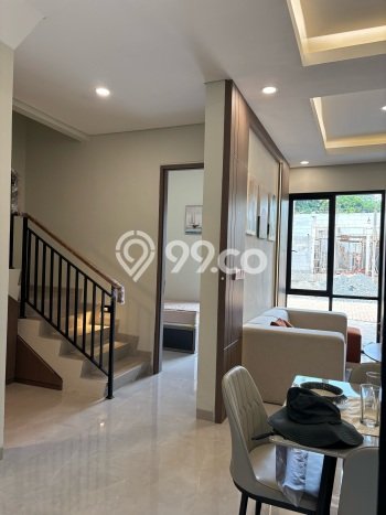 Jual Rumah Eksklusif 4 KT di Kampung Rambutan, Jakarta Timur Jual Rumah Eksklusif 4 KT di Kampung Rambutan, Jakarta Timur