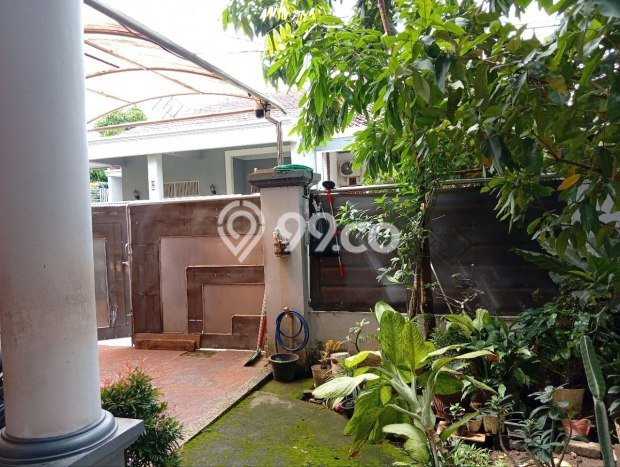 Dijual Hunian Rumah Terawat 5 Kamar di Kaliabang, Bekasi Dijual Hunian Rumah Terawat 5 Kamar di Kaliabang, Bekasi