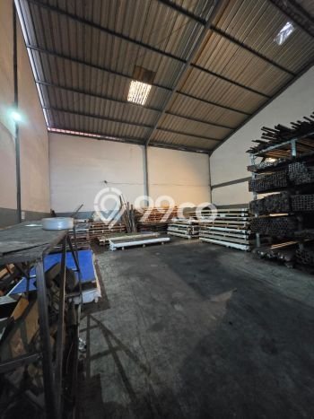 Gudang Dijual di Prime Area Jakarta Barat Luas 300m2 Gudang Dijual di Prime Area Jakarta Barat Luas 300m2