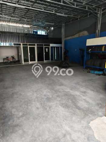Disewakan Gudang komersial di Dewi Sartika luas bangunan 500m2 Disewakan Gudang komersial di Dewi Sartika luas bangunan 500m2