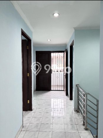 Dijual Rumah Eksklusif 3 KT di Daan Mogot, Jakarta Barat Dijual Rumah Eksklusif 3 KT di Daan Mogot, Jakarta Barat