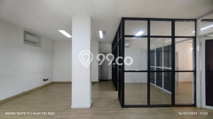 Komersial Kawasan Kebayoran Baru, Luas 200m², For Rent, Area Komersial, Siap Usaha Komersial Kawasan Kebayoran Baru, Luas 200m², For Rent, Area Komersial, Siap Usaha