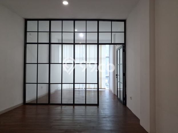 Ruko disewakan lokasi strategis Pasar Minggu Jakarta Selatan 177m2 Ruko disewakan lokasi strategis Pasar Minggu Jakarta Selatan 177m2