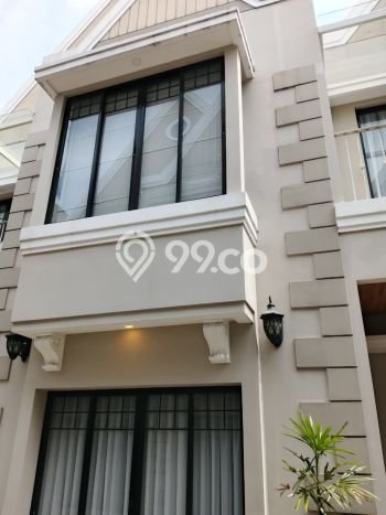 Rumah Elit Modern Tanpa Renovasi di Setra Duta Bandung Rumah Elit Modern Tanpa Renovasi di Setra Duta Bandung