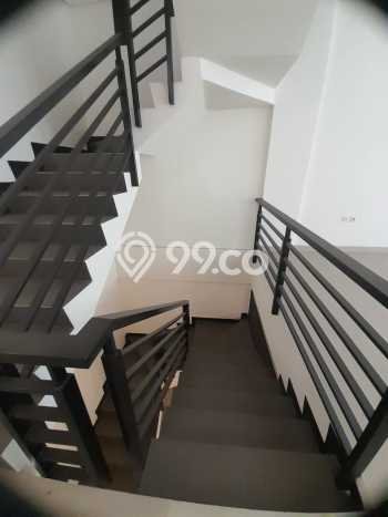 Ruko Dijual di Bandung LT 97m2 & LB 200m2 Lokasi Terbaik! Ruko Dijual di Bandung LT 97m2 & LB 200m2 Lokasi Terbaik!