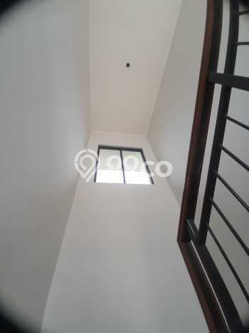 Rumah Modern 4 KT di Buah Batu Bandung Unfurnished Rumah Modern 4 KT di Buah Batu Bandung Unfurnished