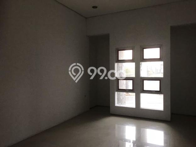 Area Ramai! Komersial Dijual di Dayeuhkolot untuk Bisnis Luas Bangunan 700m2 Area Ramai! Komersial Dijual di Dayeuhkolot untuk Bisnis Luas Bangunan 700m2