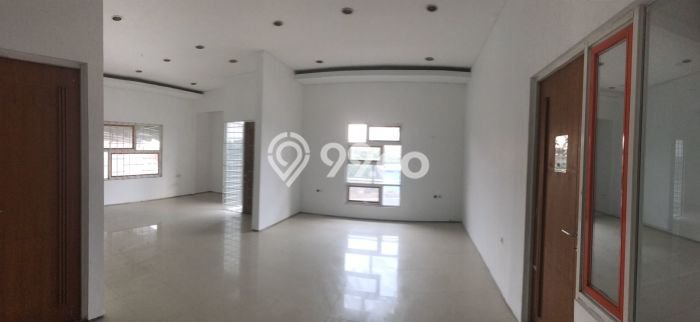 Area Ramai! Komersial Dijual di Dayeuhkolot untuk Bisnis Luas Bangunan 700m2 Area Ramai! Komersial Dijual di Dayeuhkolot untuk Bisnis Luas Bangunan 700m2