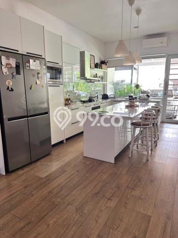 Ready to Use! Luxury House LT 300m2 Desain Elegan di harapan indah Ready to Use! Luxury House LT 300m2 Desain Elegan di harapan indah
