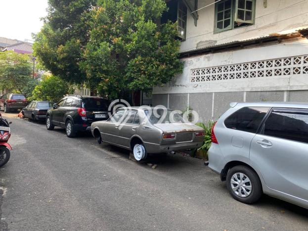 Hunian Mewah LB 575m2 Siap Pakai Desain Elegan di Kemanggisan, Jakarta Barat Hunian Mewah LB 575m2 Siap Pakai Desain Elegan di Kemanggisan, Jakarta Barat