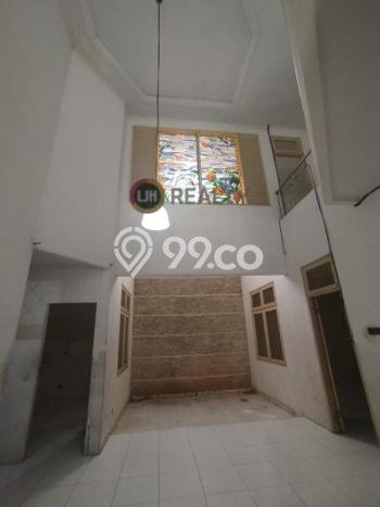 Jual Rumah Luas Elegan Dengan View Cantik di Tomang, Jakarta Barat Jual Rumah Luas Elegan Dengan View Cantik di Tomang, Jakarta Barat