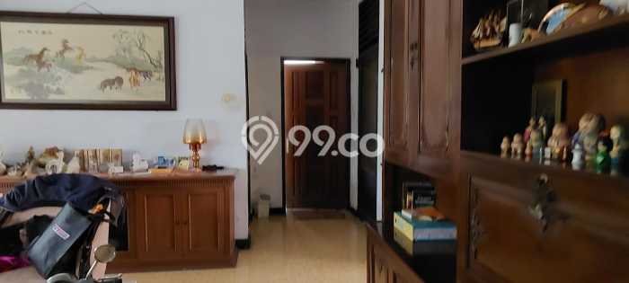 Rumah Luxury Modern Tanpa Renovasi di Kemanggisan Jakarta Barat Rumah Luxury Modern Tanpa Renovasi di Kemanggisan Jakarta Barat