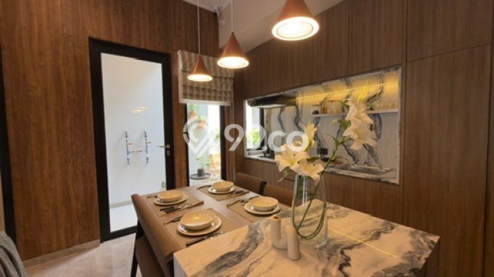 Rumah Luas Asri 3 KT Siap Huni di Alam Sutera Tangerang Rumah Luas Asri 3 KT Siap Huni di Alam Sutera Tangerang