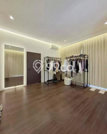 Hunian Eksklusif Siap Huni LT 469m2 di Kebayoran Baru, Jakarta Selatan Hunian Eksklusif Siap Huni LT 469m2 di Kebayoran Baru, Jakarta Selatan