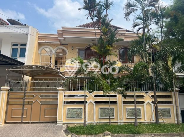 Ready to Use! Luxury House LT 200m2 Desain Modern di Taman Palem Ready to Use! Luxury House LT 200m2 Desain Modern di Taman Palem