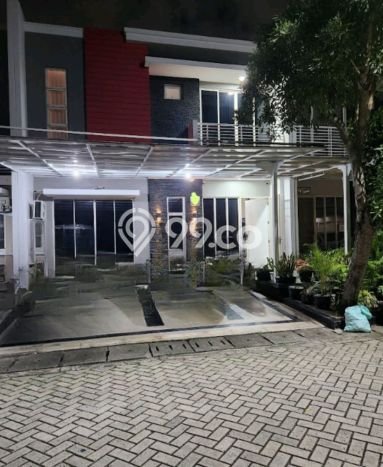 Rumah Luxury Modern Tanpa Renovasi di Green Lake City Jakarta Barat Rumah Luxury Modern Tanpa Renovasi di Green Lake City Jakarta Barat