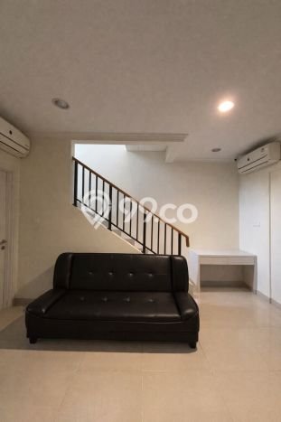 Jual Rumah Eksklusif 4 KT di Summarecon Serpong, Tangerang Jual Rumah Eksklusif 4 KT di Summarecon Serpong, Tangerang