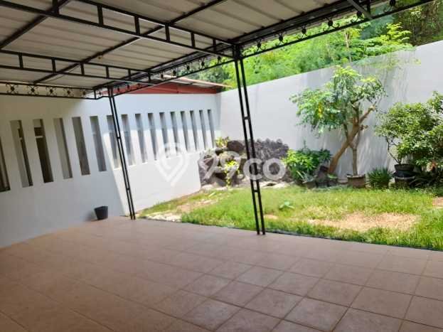 Rumah Luxury Modern Tanpa Renovasi di Kota Wisata Bogor Rumah Luxury Modern Tanpa Renovasi di Kota Wisata Bogor