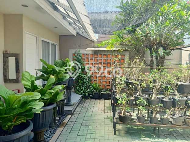 Rumah Minimalis 4 Kamar LT 220m2 di Legenda Wisata Rumah Minimalis 4 Kamar LT 220m2 di Legenda Wisata