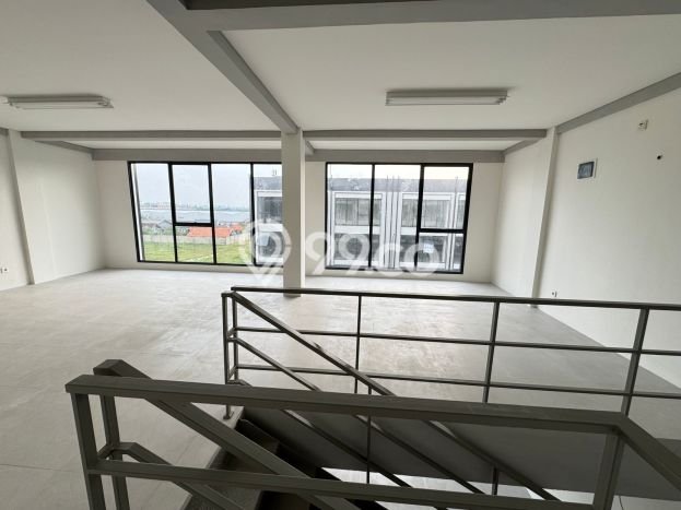 Gudang disewakan di Tangerang Tangerang dengan luas bangunan 220m2 Gudang disewakan di Tangerang Tangerang dengan luas bangunan 220m2