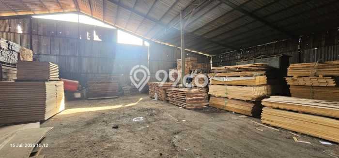 Unit Gudang Dijual di Cipondoh Tangerang Luas Tanah 5000m2, Luas Bangunan 1000m2 Unit Gudang Dijual di Cipondoh Tangerang Luas Tanah 5000m2, Luas Bangunan 1000m2