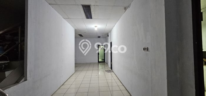 Unit Komersial Disewakan di Jakarta Barat Area Strategis Harga Kompetitif Unit Komersial Disewakan di Jakarta Barat Area Strategis Harga Kompetitif