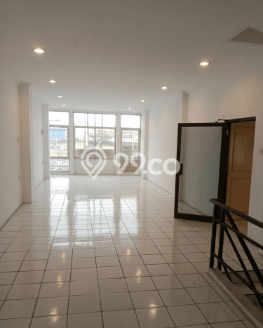 Ruko Bagus Dijual LB 405m2 Lokasi Strategis Tangerang Area Cocok untuk Bisnis Ruko Bagus Dijual LB 405m2 Lokasi Strategis Tangerang Area Cocok untuk Bisnis