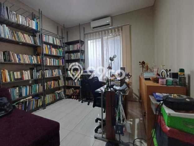 Ready to Use! Premium House LT 189m2 Desain Elegan di Alam Sutera Ready to Use! Premium House LT 189m2 Desain Elegan di Alam Sutera