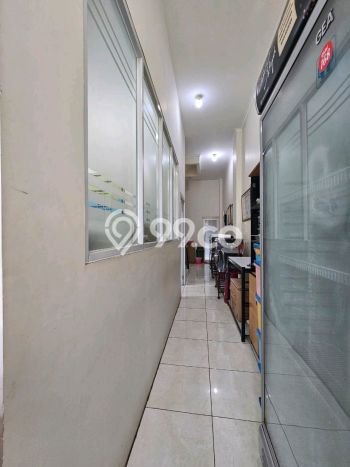 Ruko disewakan di Pinang Tangerang dengan luas bangunan 219m2 Ruko disewakan di Pinang Tangerang dengan luas bangunan 219m2