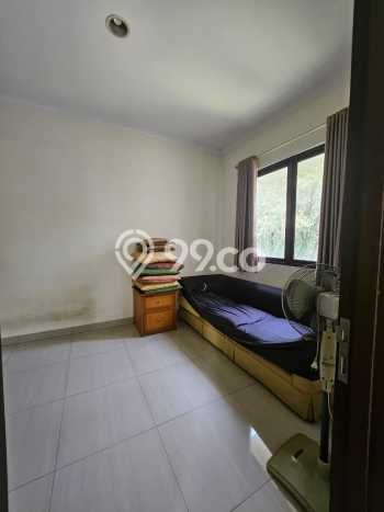 Rumah Asri di BSD, 3 KT, LT 380m2m² Bangunan 172m2m² Rumah Asri di BSD, 3 KT, LT 380m2m² Bangunan 172m2m²