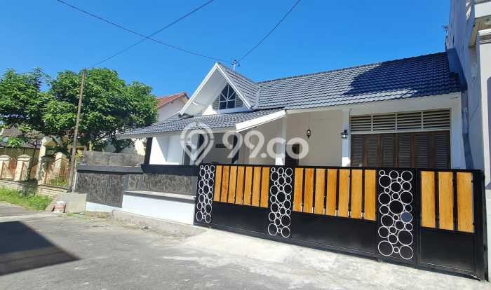 Dijual Rumah 4 Kamar Lokasi Strategis Nyaman dan Strategis di Ngaglik Dijual Rumah 4 Kamar Lokasi Strategis Nyaman dan Strategis di Ngaglik